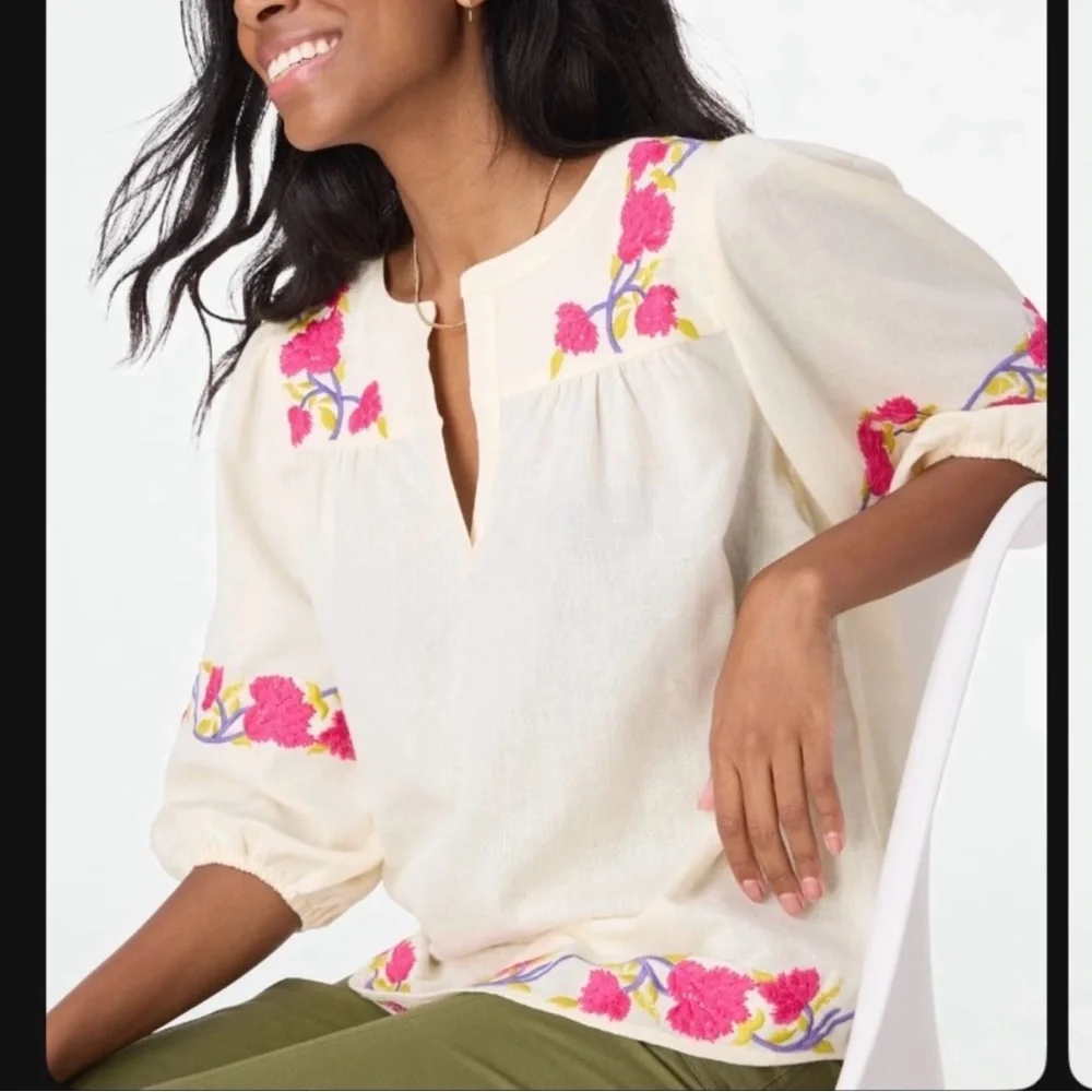 Roller Rabbit NWT Column Embroidery Michi Cream V Neck Top‎ Women's Size S - Picture 2 of 14